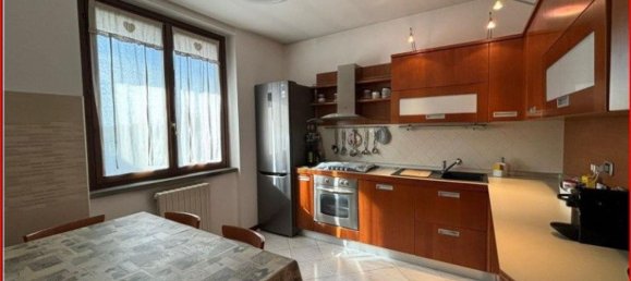 3 rooms Apartment in Bussero, Italy No. 4657 4