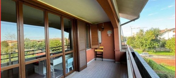 3 rooms Apartment in Bussero, Italy No. 4657 7
