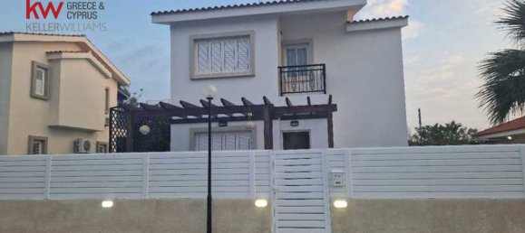 Таунхаус с 3 спальнями в Перволия, Кипр № 25923 2