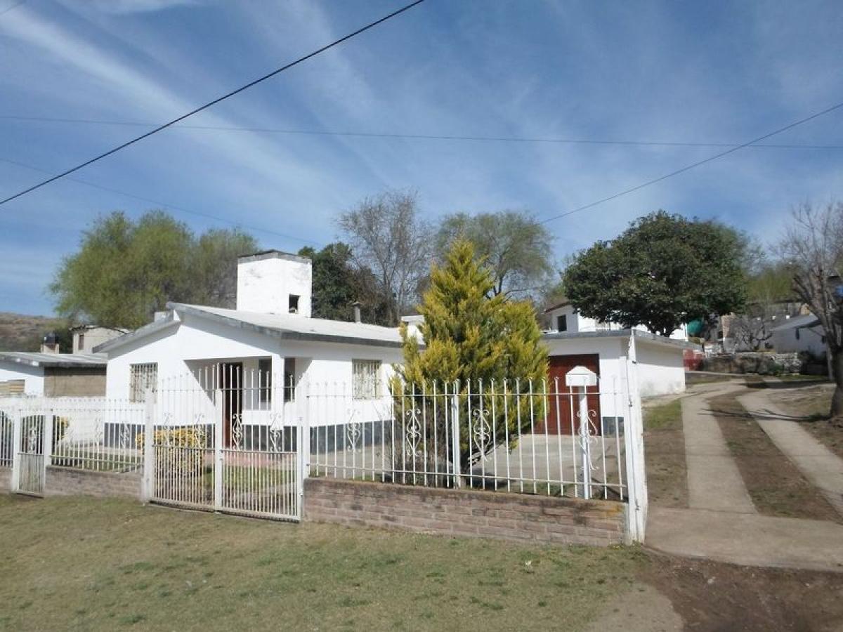 Дом с 6 спальнями в Кордоба, Аргентина № 6855