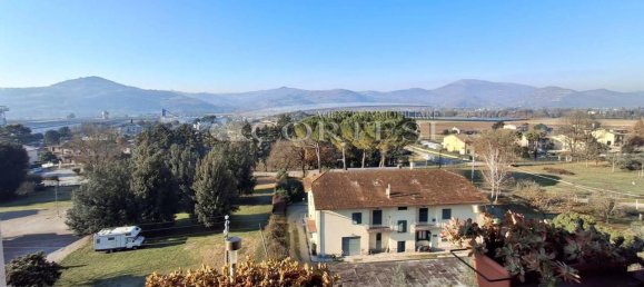 4 rooms Apartment in Perugia, Italy No. 33284 16