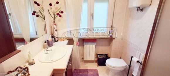 4 rooms Apartment in Perugia, Italy No. 33284 6