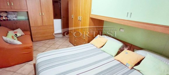 4 rooms Apartment in Perugia, Italy No. 33284 11