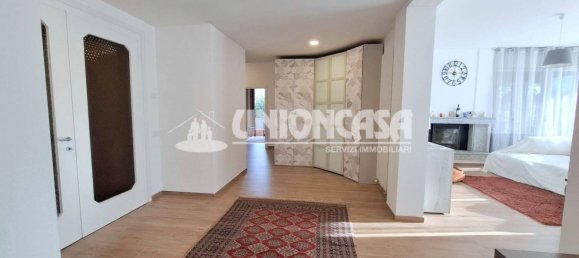 6 bedrooms Villa in Colverde, Italy No. 264195 13