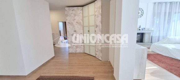 6 bedrooms Villa in Colverde, Italy No. 264195 12