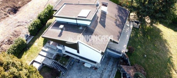 6 bedrooms Villa in Colverde, Italy No. 264195 2