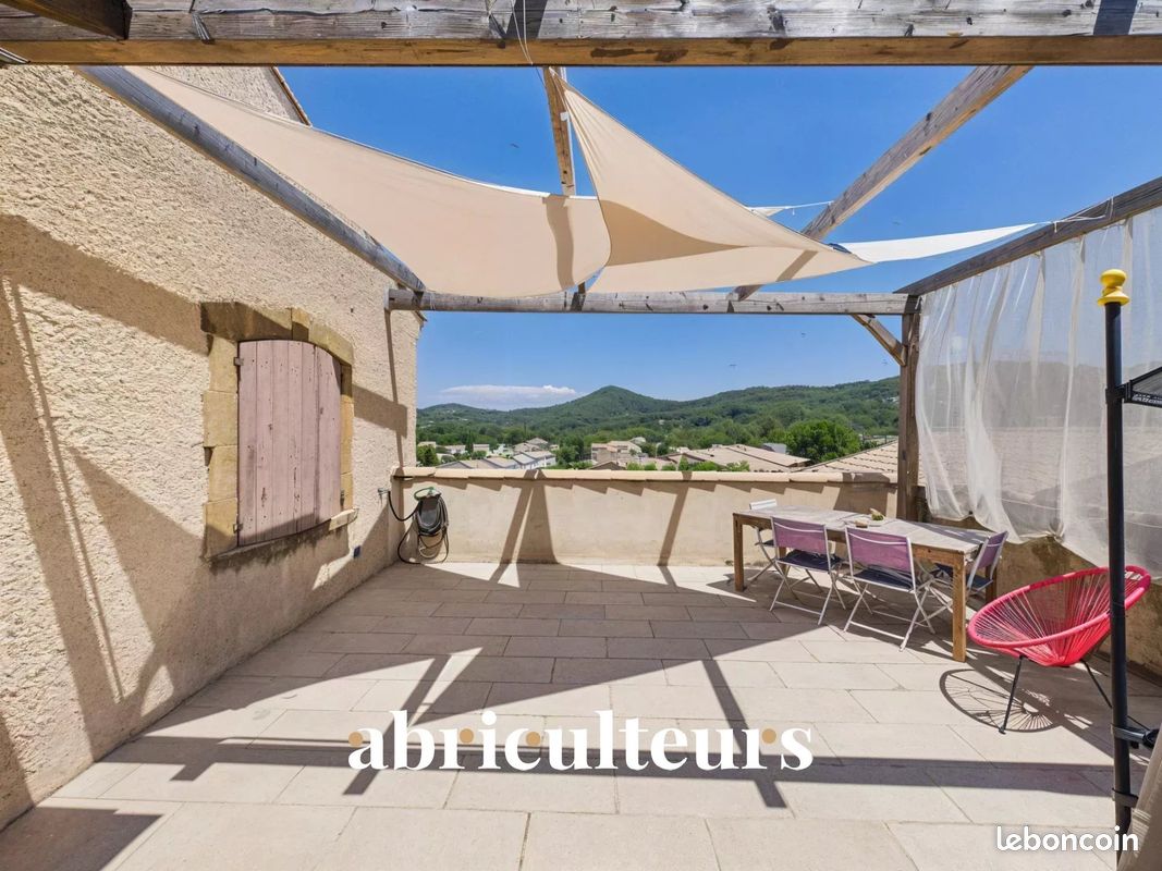 3 غرف نوم شقة في Rognes, France رقم 343372