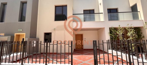 Adosado de 3 dormitorios en International City, UAE No. 24366 21