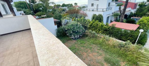 Villa de 5 habitaciónes en Noicattaro, Italy No. 4824 18