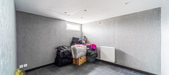 3 bedrooms House in Aulnay-sur-Mauldre, France No. 184485 14