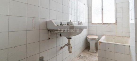 3 bedrooms Apartment in Granada, Spain No. 172877 16