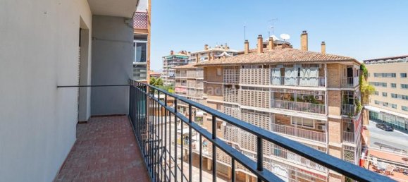 3 bedrooms Apartment in Granada, Spain No. 172877 4