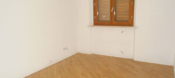 3 rooms Apartment in Monteriggioni, Italy No. 47922 7