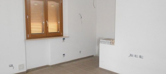 3 rooms Apartment in Monteriggioni, Italy No. 47922 6