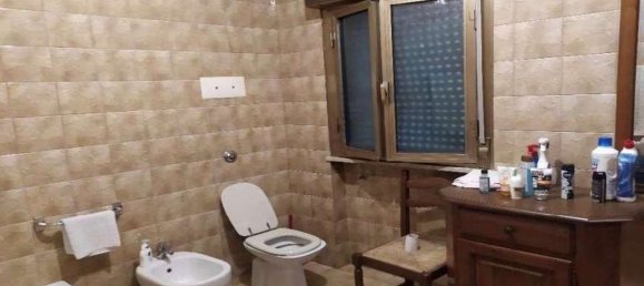 Дом с 7 комнатами в Эраклея, Италия № 258787 6