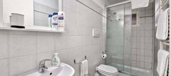 1 bedroom Apartment in Florence, Italy No. 98589 14