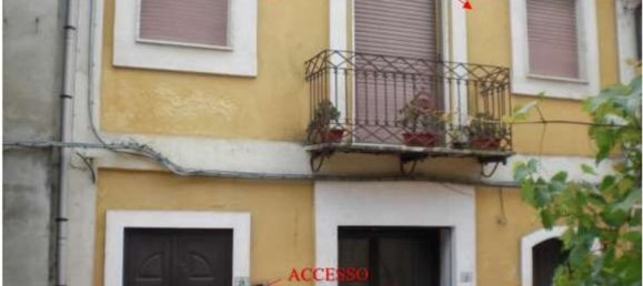 3 rooms Apartment in Maierato, Italy No. 238689 2