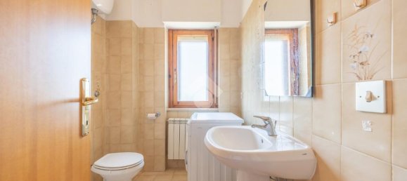 Apartamento de 3 habitaciónes en Ariccia, Italy No. 353021 18