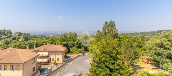 Apartamento de 3 habitaciónes en Ariccia, Italy No. 353021 10