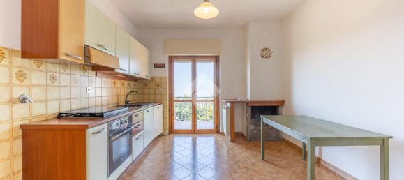 Apartamento de 3 habitaciónes en Ariccia, Italy No. 353021 7