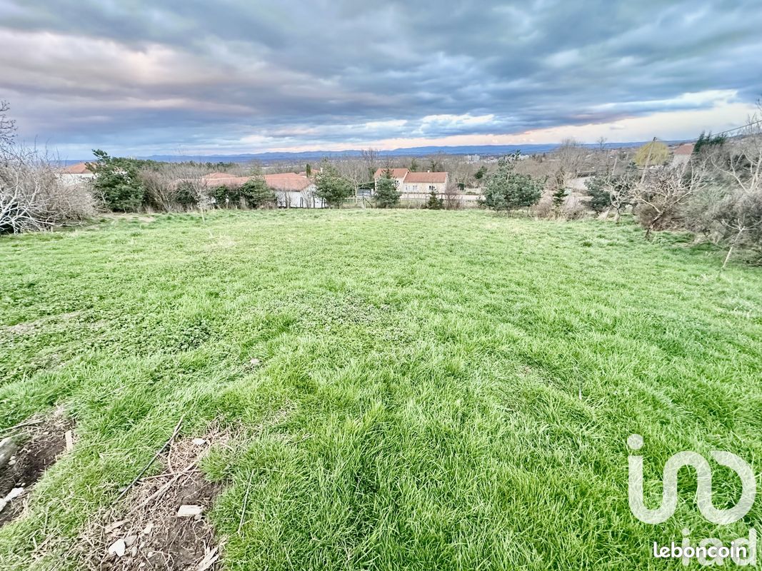 2040m² Land in Montbrison, France No. 198869