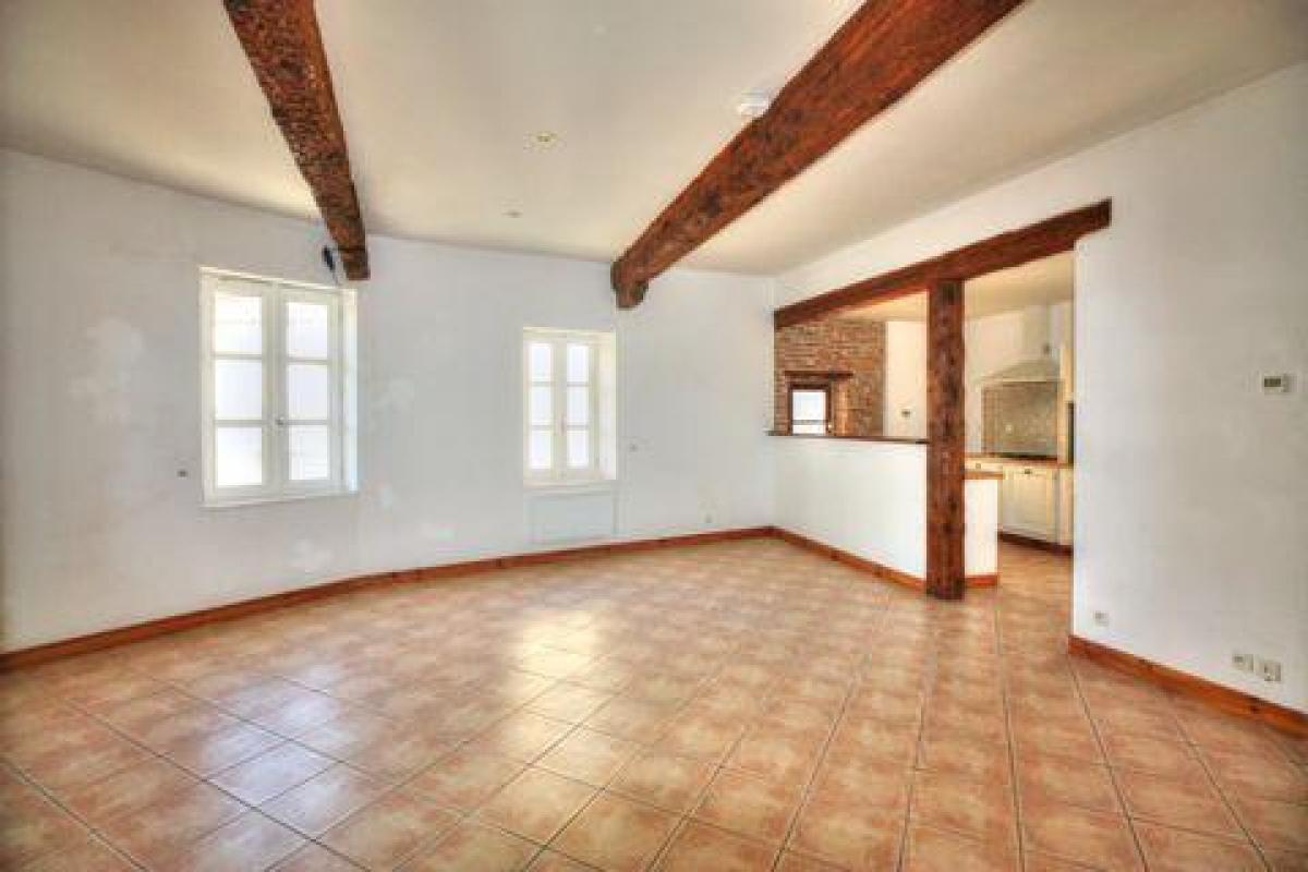 Casa de 3 dormitorios en Carcassonne, France No. 23009