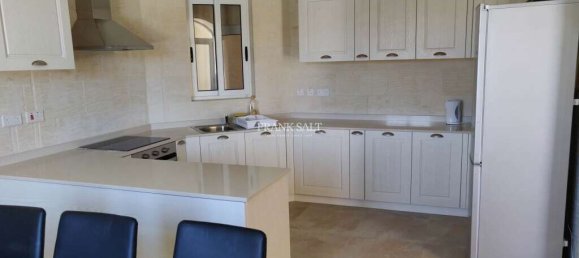 4 bedrooms House in Gharb, Malta No. 5682 4
