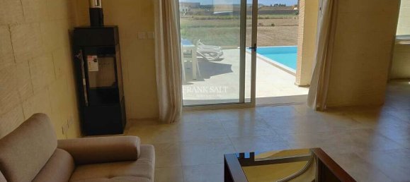 4 bedrooms House in Gharb, Malta No. 5682 2