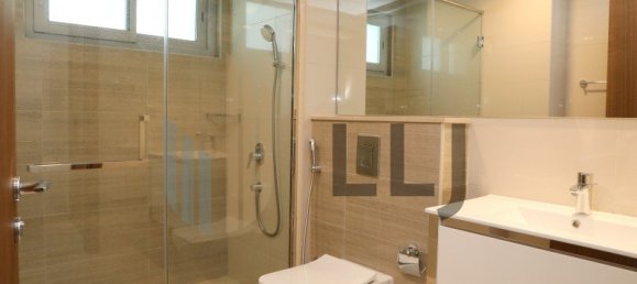 2 bedrooms Apartment in Al Reem Island, UAE No. 56352 11