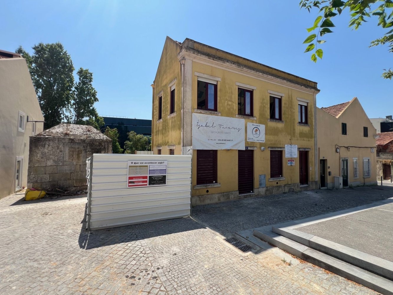 165m² Building in Lisbon, Portugal No. 273513