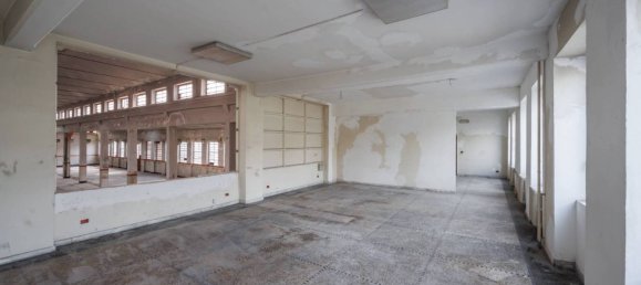 9000m² Warehouse in Moncalieri, Italy No. 55423 8