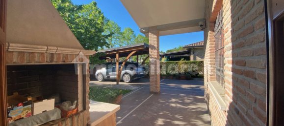 5 bedrooms Villa in Copparo, Italy No. 116631 9