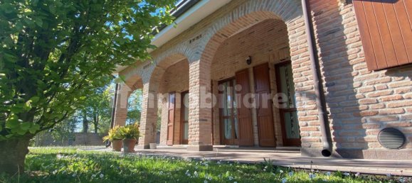5 bedrooms Villa in Copparo, Italy No. 116631 21