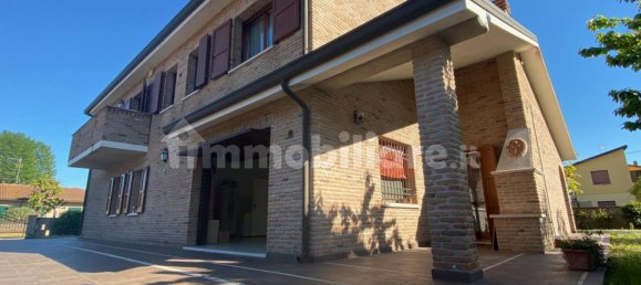 5 bedrooms Villa in Copparo, Italy No. 116631 20