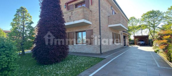 5 bedrooms Villa in Copparo, Italy No. 116631 42