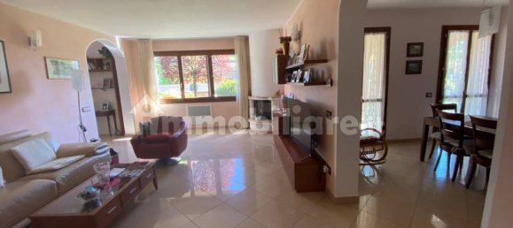 5 bedrooms Villa in Copparo, Italy No. 116631 5