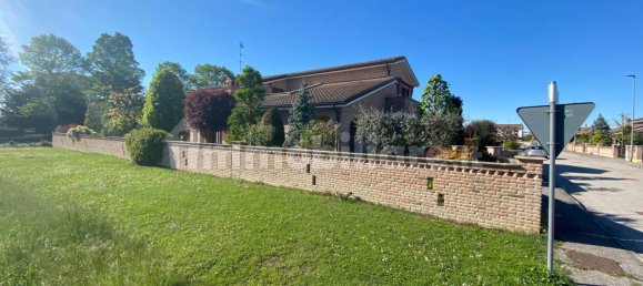 5 bedrooms Villa in Copparo, Italy No. 116631 24