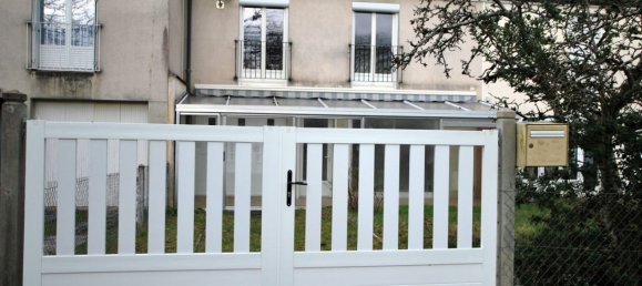 3 bedrooms House in La Bussiere, France No. 77084 2