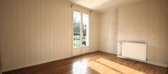 3 bedrooms House in La Bussiere, France No. 77084 8