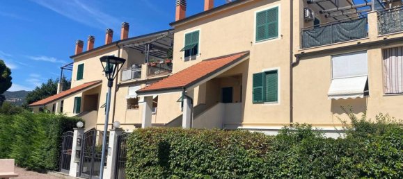 3 rooms Apartment in San Bartolomeo al Mare, Italy No. 18557 19