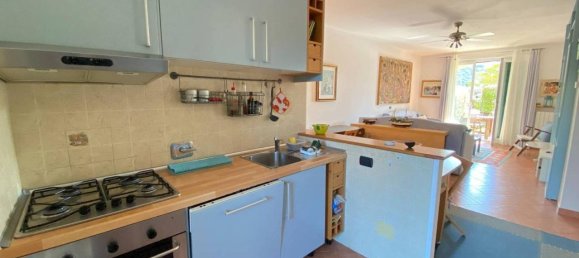 3 rooms Apartment in San Bartolomeo al Mare, Italy No. 18557 7