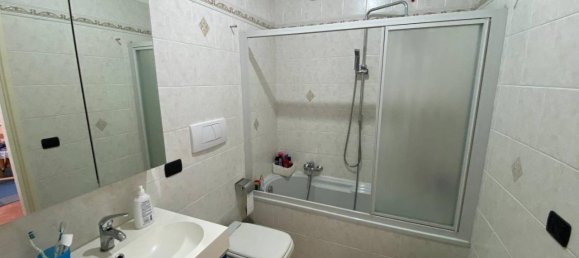 3 rooms Apartment in San Bartolomeo al Mare, Italy No. 18557 18