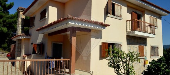 Casa de 4 dormitorios en Chaves, Portugal No. 21640 41