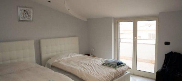 4غرفة بانتهاوس في Recale, Italy رقم 32600 10