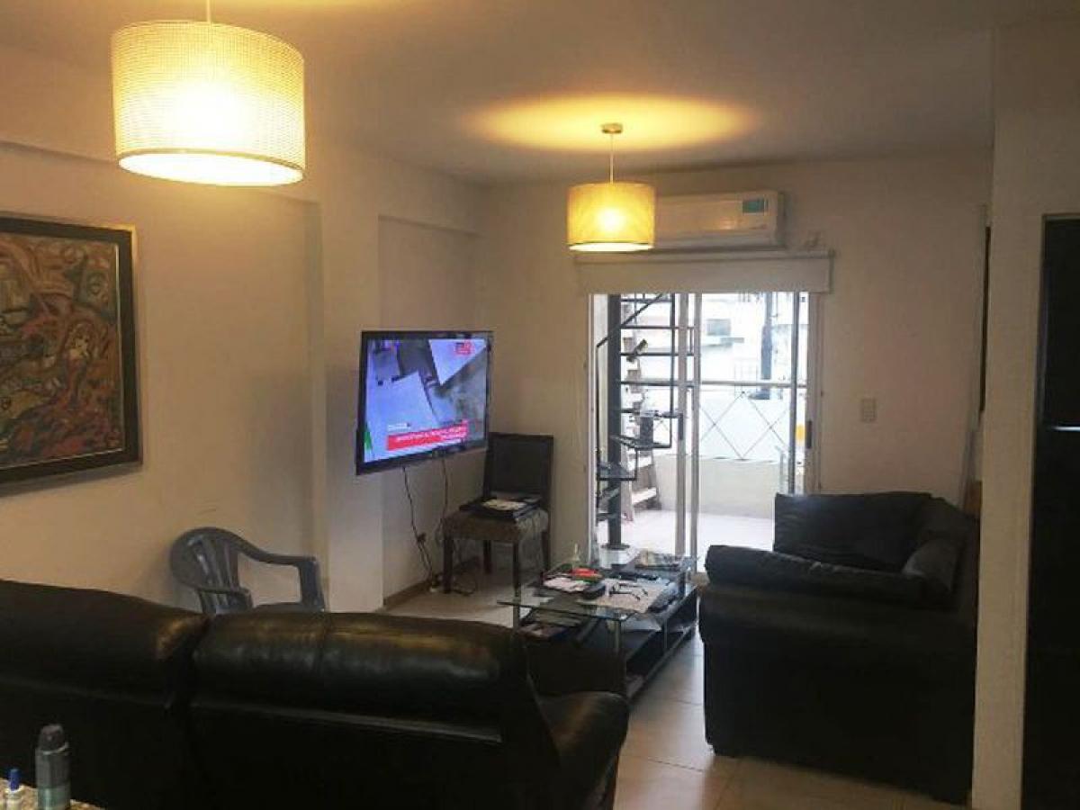 Apartamento de 2 dormitorios en Buenos Aires, Argentina No. 85758
