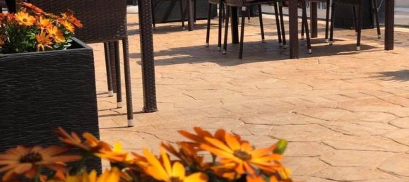 320m² Commercial property in Guardamar del Segura, Spain No. 184653 24