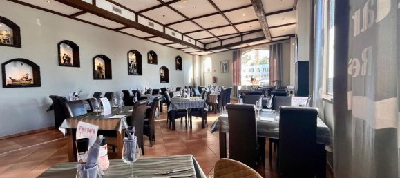 320m² Commercial property in Guardamar del Segura, Spain No. 184653 13