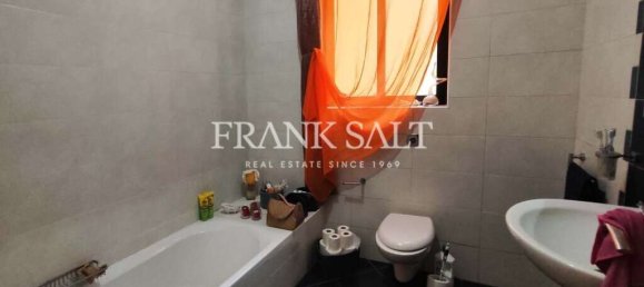 3 bedrooms Apartment in Hamrun, Malta No. 2486 7