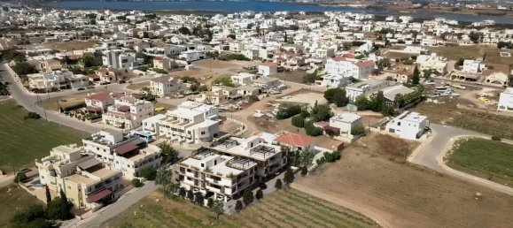 2 bedrooms House in Paralimni, Cyprus No. 24001 17