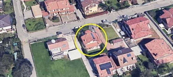 Casa de 4 habitaciónes en Cogliate, Italy No. 3653 7